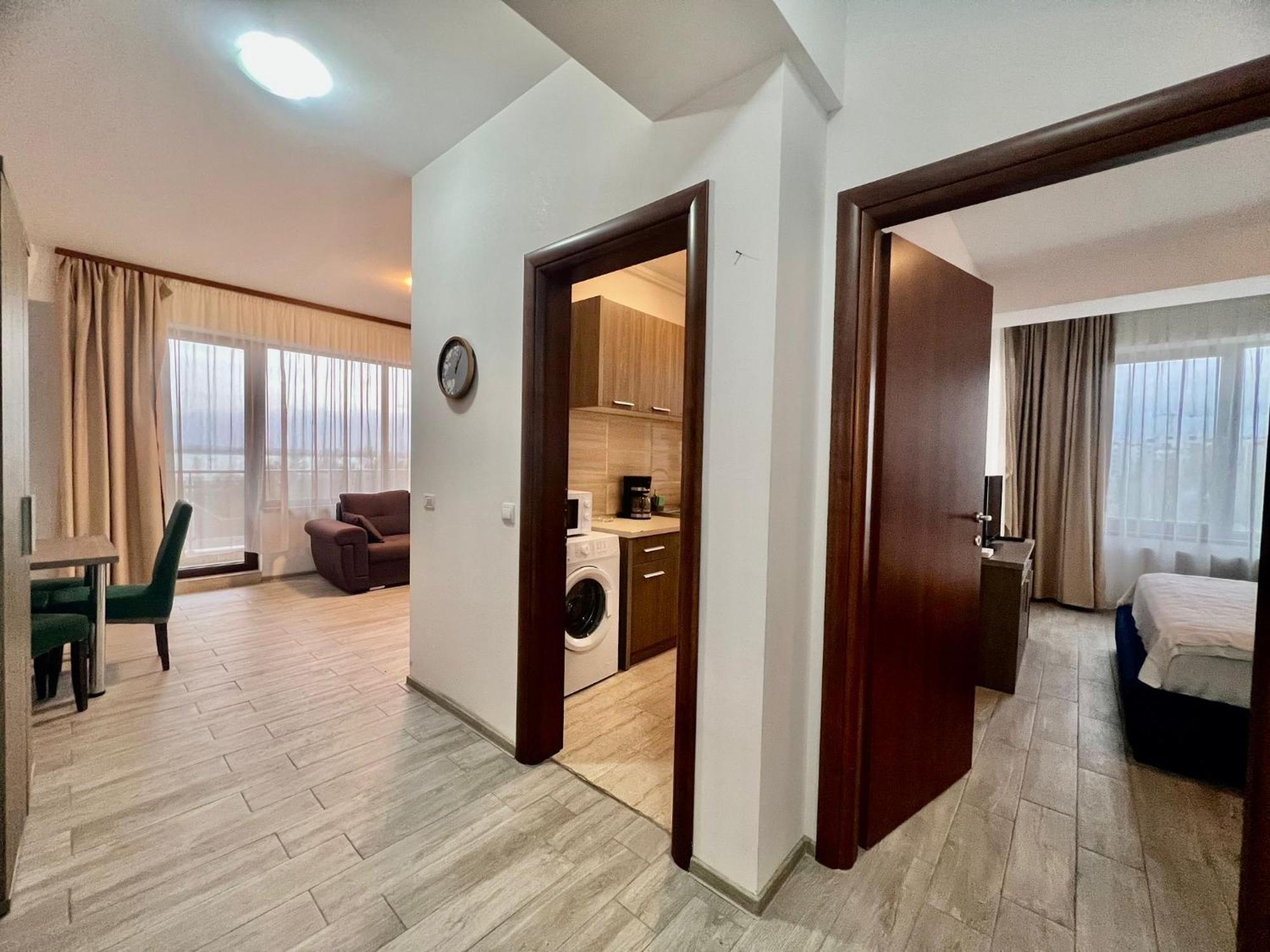 Summerland Apartmants Mamaia Nord Daire Dış mekan fotoğraf